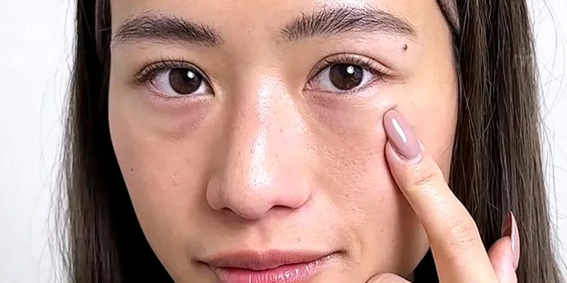 Đây là cách trị bọng mắt dưới hiệu quả giúp bạn trẻ hơn 5 tuổi